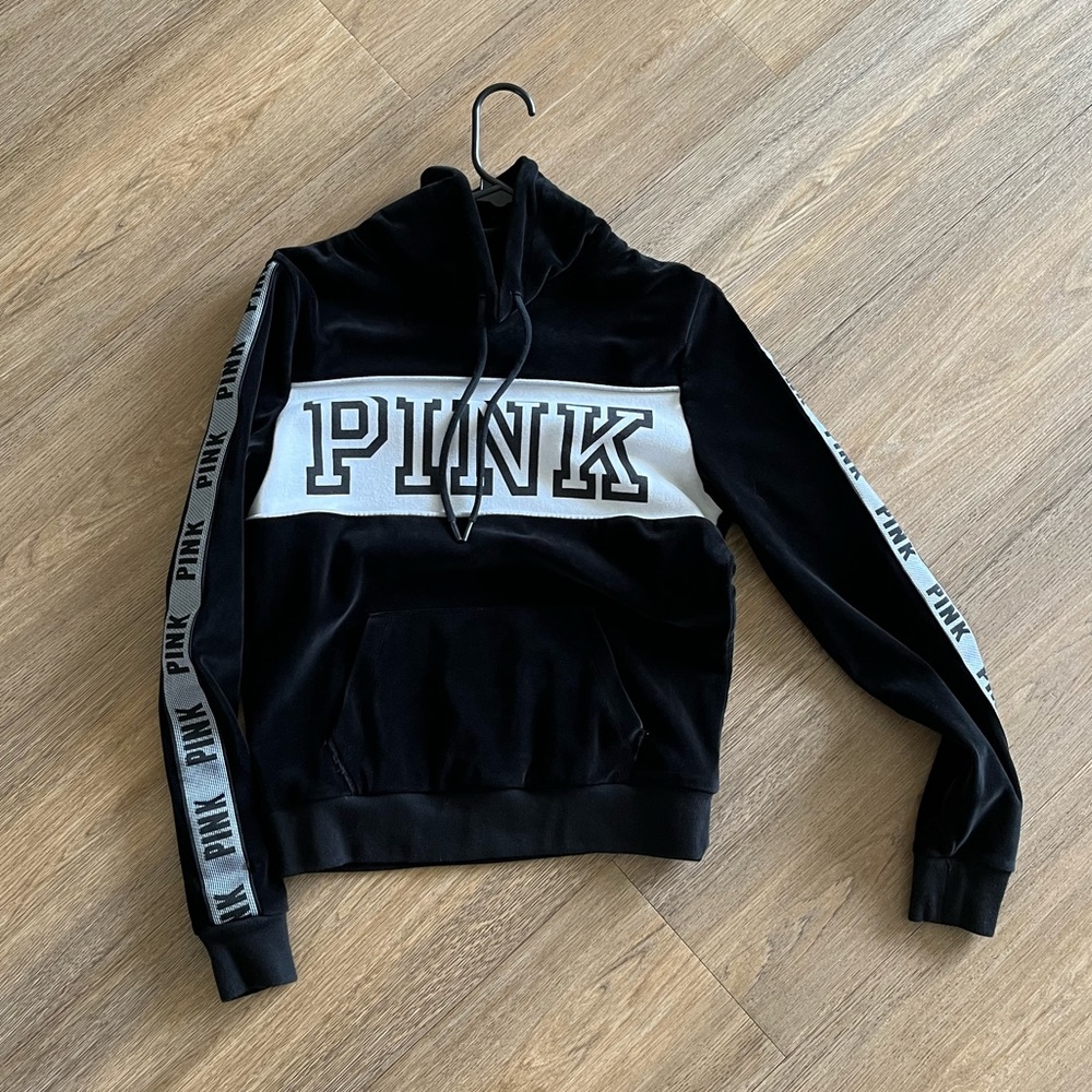 PINK Victoria’s Secret sweatshirt